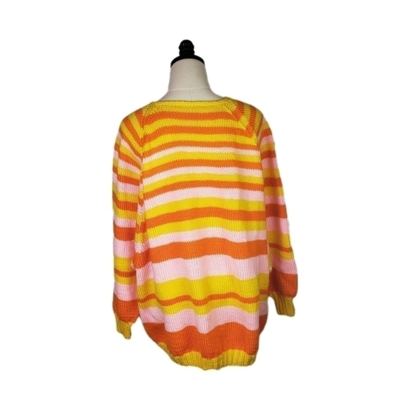 Womans Hand Knit Oversized Sweater Size M - Picture 2 of 10